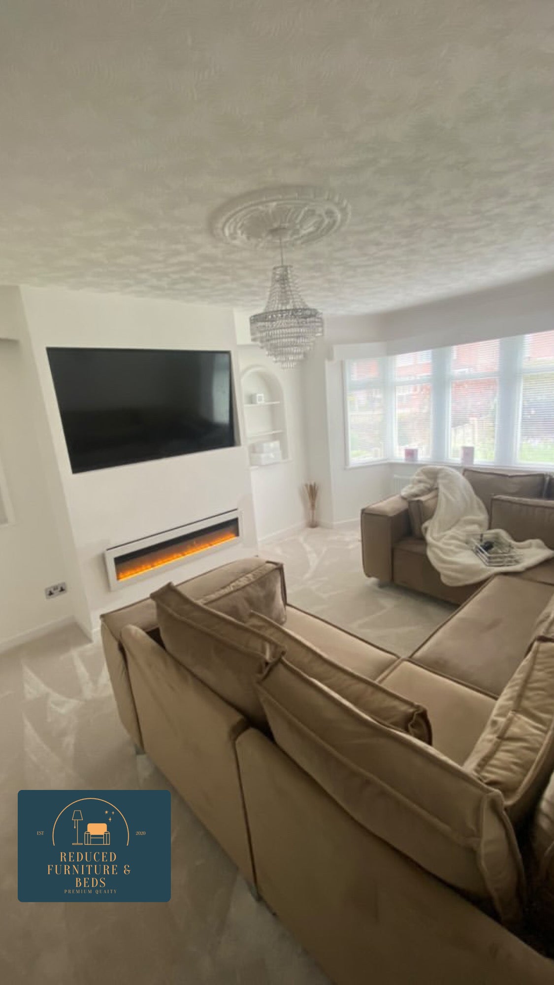 Sloane 6 seater U shaped corner